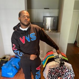 Meet your Posher, Dontae